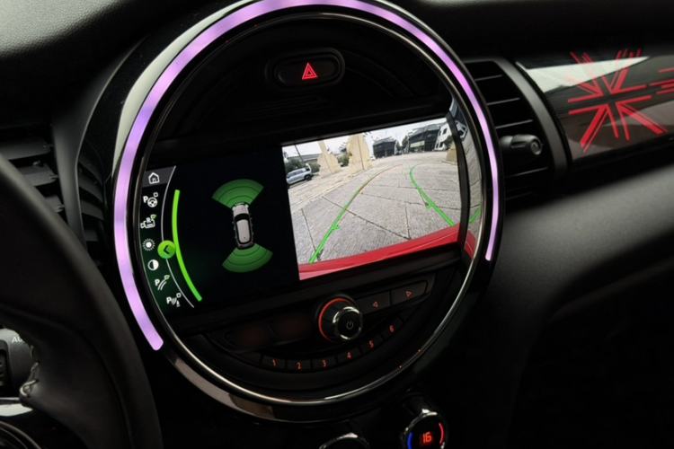 Used  MINI 2019 1.5T COOPER Artist Five-Door Edition
