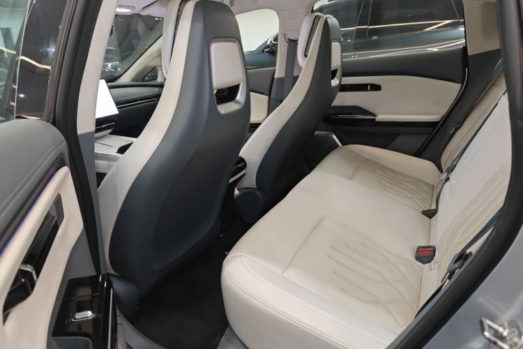 Used  GT 2023 710 Rear-Drive Supercharge Max Edition