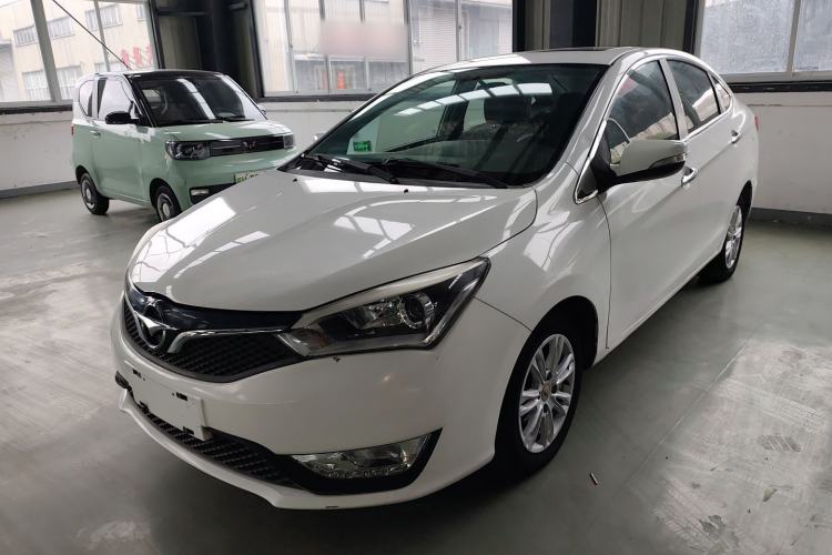 Used Haima M3 2016 1.5L Manual Comfort Model with Sunroof
