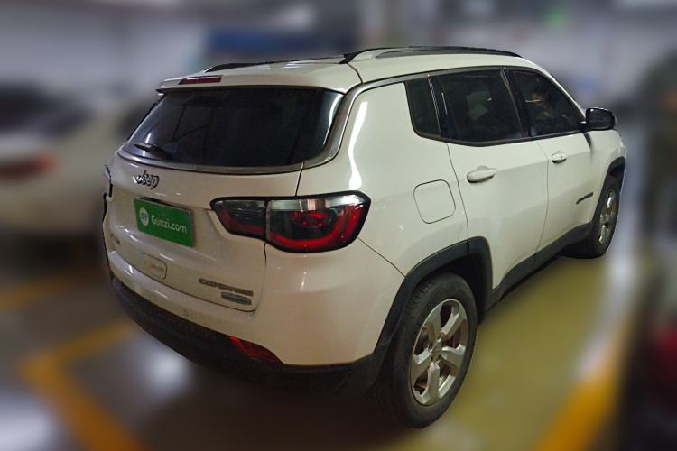 Used  Compass 2019 200T Automatic Family Edition - Connected Large Screen Version