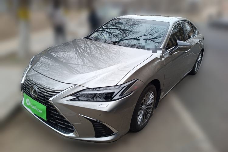 Used Lexus ES 2025 300h Deluxe Edition