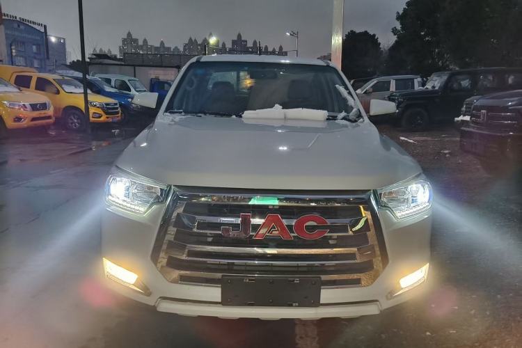 Used  T8 2018 2.0T Diesel Two-Wheel Drive Prestige Version Big Double HFC4DB2-1D1
