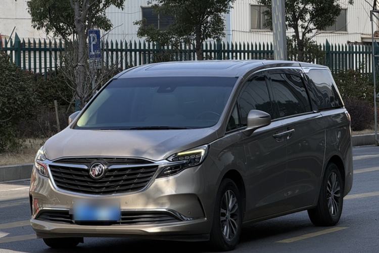 Used Buick GL8 2022 ES Landtrek 653T Luxury Edition