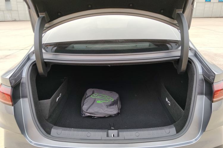 Used BYD Qin L 2024 DM-i 80KM Leading Model
