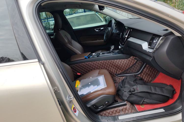 Used Volvo XC60 2020 T5 4x4 Zhiyi Luxury Edition
