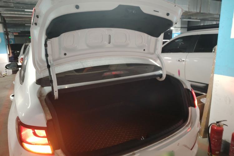 Used Hyundai Celesta 2020 1.6L Automatic GL Enjoyable Edition