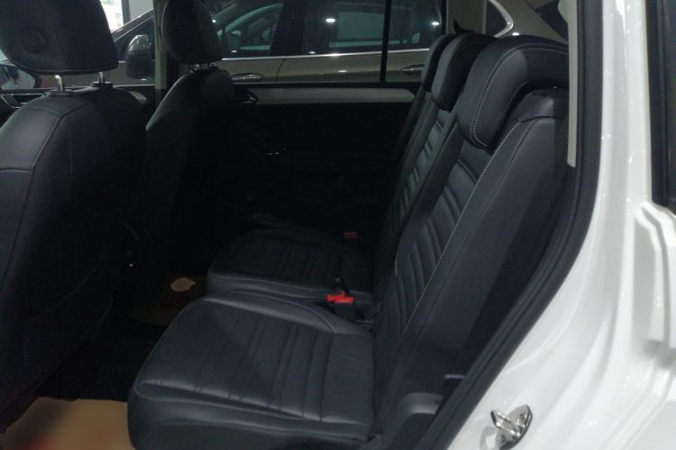 Used Volkswagen Touran 2016 Volkswagen Touran L 280TSI DSG Comfort Edition
