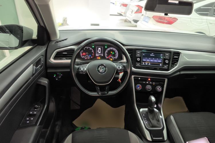 Used Volkswagen T-ROC 2019 230TSI DSG Two-Wheel-Drive Advanced Version China VI Standard
