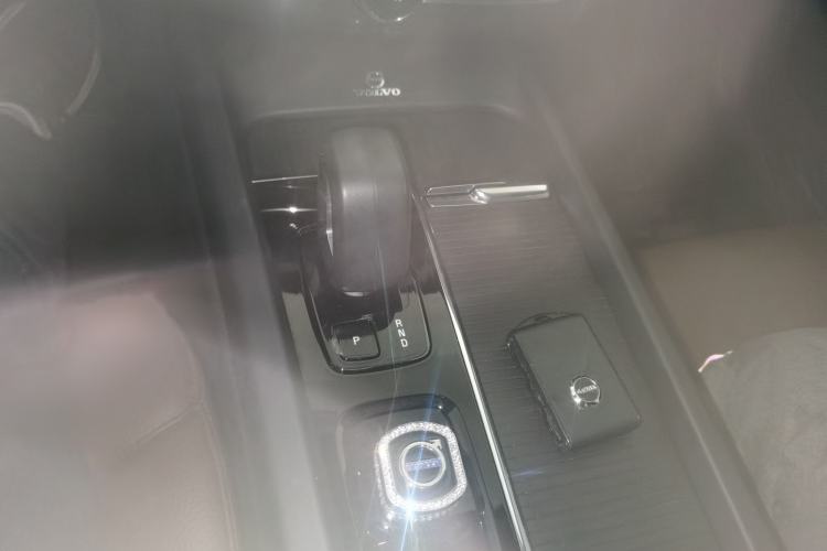 Used Volvo XC60 2023 B5 4x4 Smart Luxury Edition
