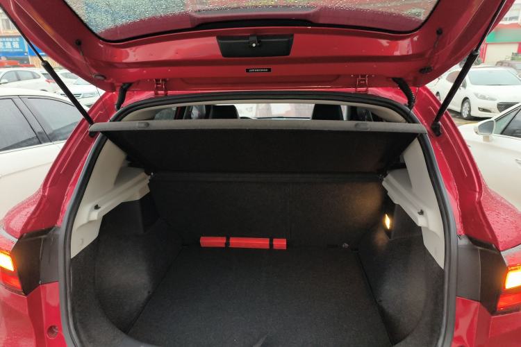 Used MG ZS 2018 1.5L Automatic Luxury Edition China V Standard
