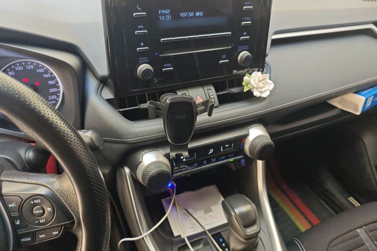 Used Toyota RAV4 2020 2.0L CVT Two-Wheel Drive Urban Edition
