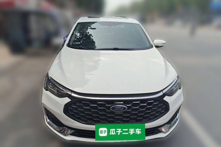 Used Ford Escort 2021 1.5L Automatic Platinum Edition
