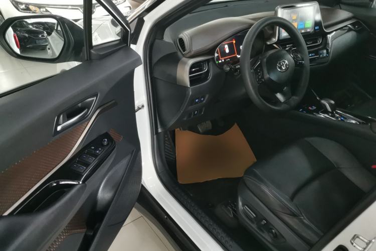 Used Toyota C-HR EV 2020 Deluxe Sunroof Edition
