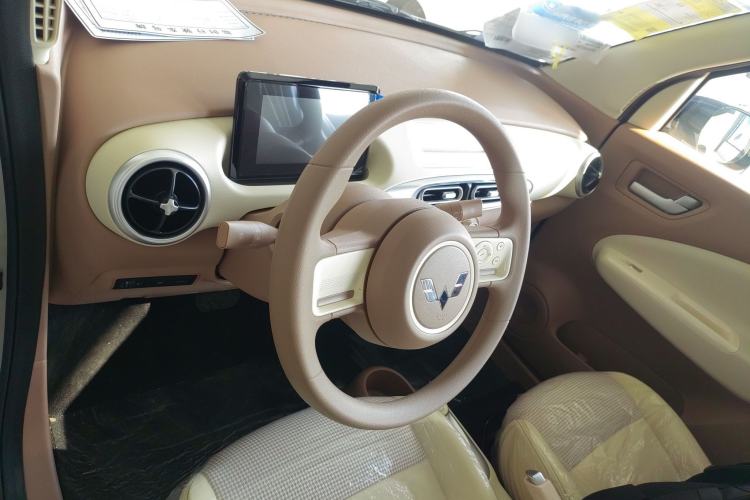 Used Wuling Hongguang MINIEV 2025 Four-Door Version Advanced Edition
