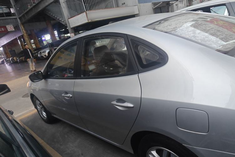 Used Hyundai Celesta 2015 1.6L Automatic Comfort Model
