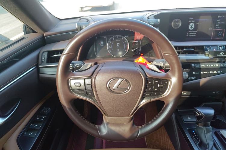 Used Lexus ES 2020 200 Excellence Edition