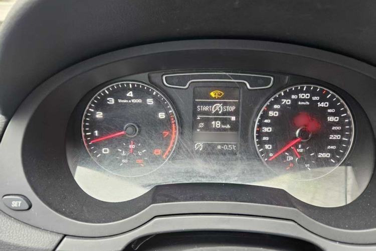 Used Audi Q3 2015 30 TFSI Comfort Model