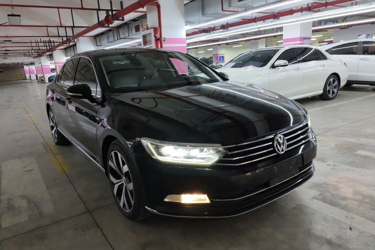 Used Volkswagen Magotan 2018 380TSI DSG Prestige Model

