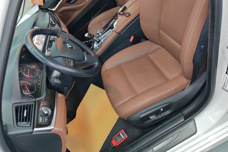 Used BMW 5 Series 2017 525Li Leading Model
