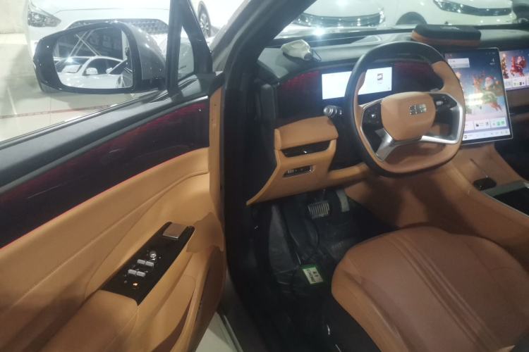 Used  L7 2025 EM-i 115km Exploration+ Edition
