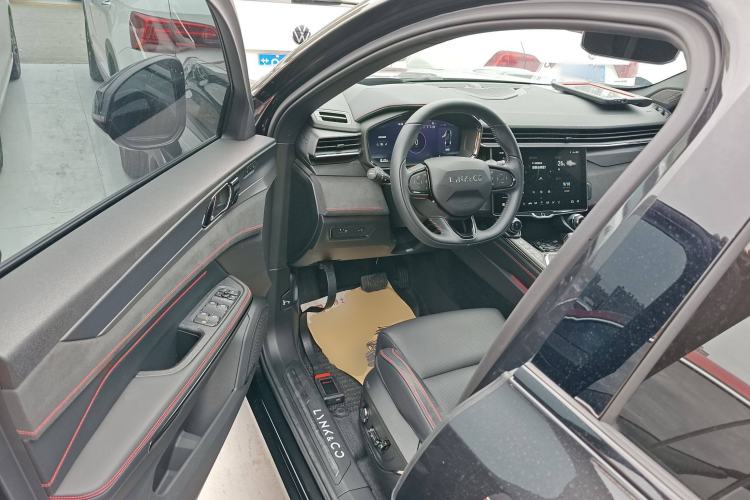 Used Lynk & Co 05 2020 2.0TD Four-Wheel Drive HypeHalo
