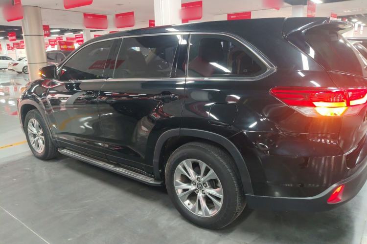 Used Toyota Highlander 2018 2.0T Four-Wheel Drive Elite Edition 7 Seats China VI Standard
