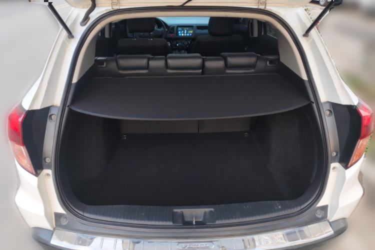 Used Honda Vezel 2017 1.8L CVT Front-Wheel Drive Pioneer Edition