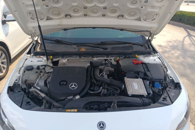 Used Mercedes-Benz A-Class 2020 Facelift A 180 L Sport Sedan Special Configuration
