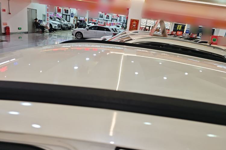 Used Suzuki Vitara S-Cross 2017 1.6L CVT Two-Wheel Drive Urban Fashion Model