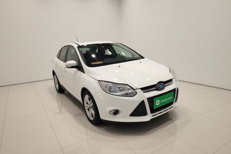 Used Ford Focus 2012 Sedan 1.6L Automatic Fashion Edition