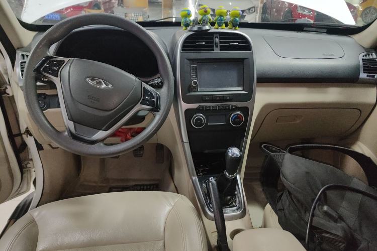 Used Chery Tiggo 3 2014 1.6L Manual Zhishang Edition
