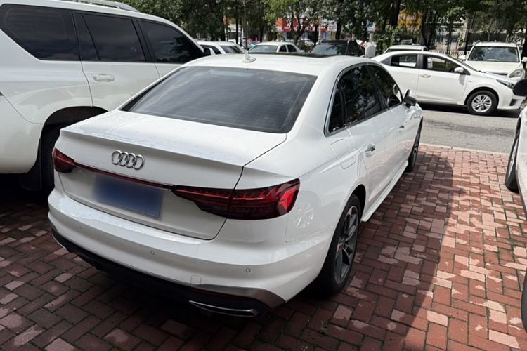 Used Audi A4L 2022 40 TFSI Fashion Dynamic Model
