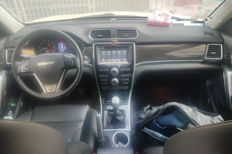 Used Haval H2 2016 Red Label 1.5T Manual Two-Wheel Drive Elite Model
