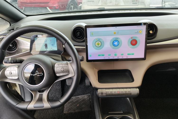 Used BYD Dolphin 2023 420 km Fashion Edition
