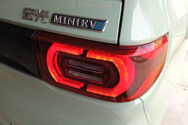 Used Wuling Hongguang MINIEV 2021 Macaron Fashion Model Lithium Iron Phosphate
