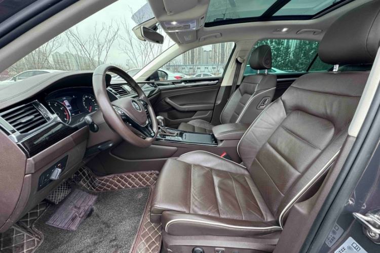 Used Volkswagen Phideon 2016 380TSI Two-Wheel-Drive Supreme Edition
