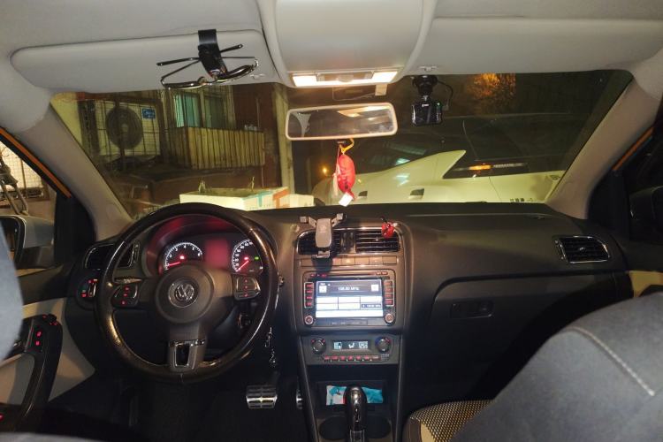 Used Volkswagen Polo 2012 1.6L Cross Polo Automatic Transmission
