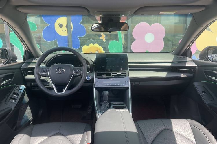 Used Toyota Avalon 2023 Dual-Engine 2.5L Luxury Edition
