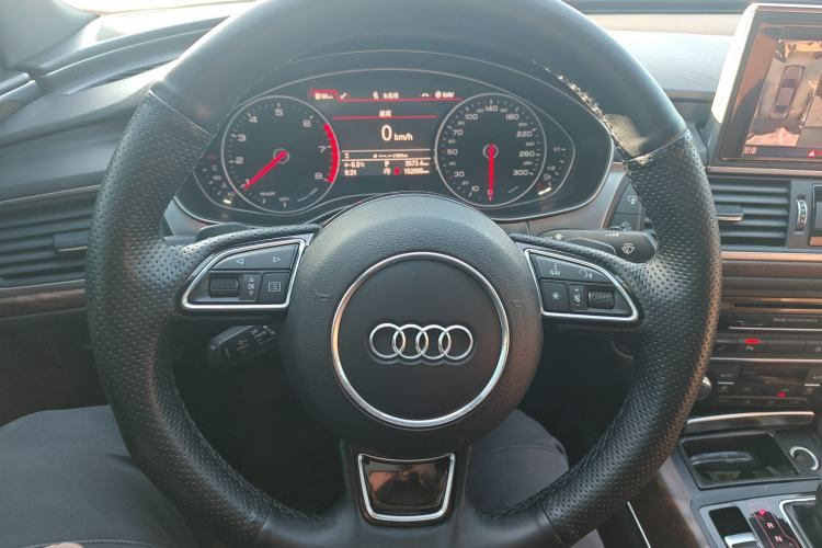 Used Audi A6L 2018 30th Anniversary Edition 45 TFSI quattro Sport model
