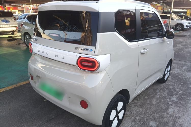Used Wuling Hongguang MINIEV 2024 3rd Generation 215km Advanced Version
