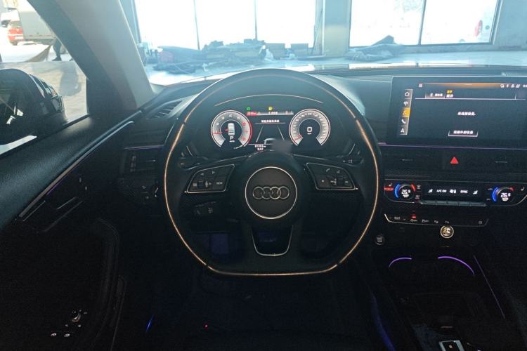 Used Audi A4L 2022 40 TFSI Luxury Dynamic Model
