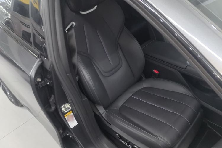 Used  L07 2024 230Max Range-Extended Version
