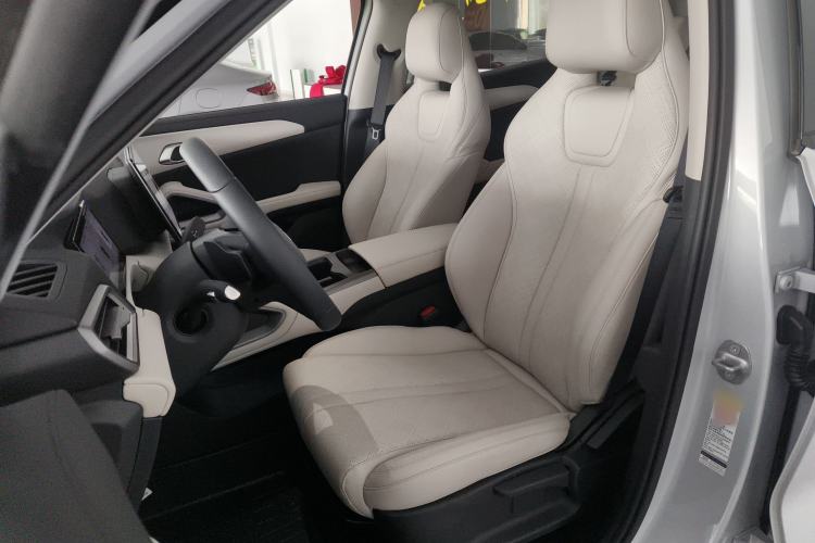Used BYD Yuan UP 2025 Intelligent Driving Version 401 KM Dynamic Edition

