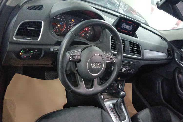 Used Audi Q3 2017 30 TFSI Fashion Model

