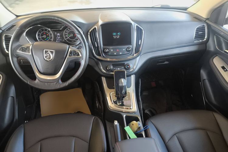 Used Baojun 560 2016 1.8L iAMT Luxury Model

