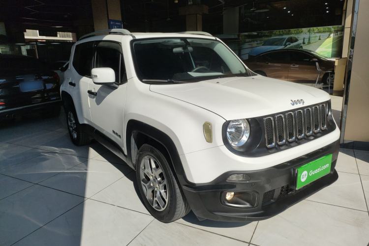 Used  Renegade 2017 180T Automatic Kinetic Edition+