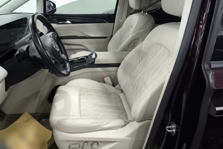 Used Buick GL8 2020 Avenir Avia Six-Seat Deluxe Edition
