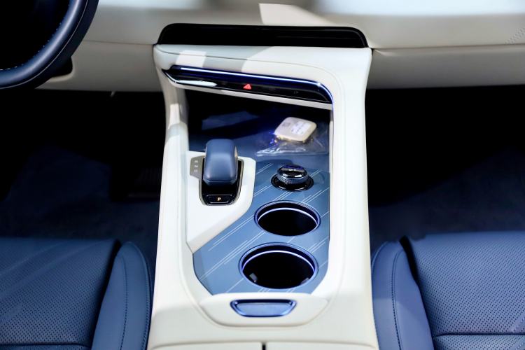 Used Zeekr 001 2025 WE Edition 100 kWh Rear-Wheel Drive
