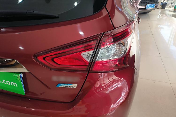 Used Nissan Tiida 2016 1.6L CVT Cool Dynamic Edition
