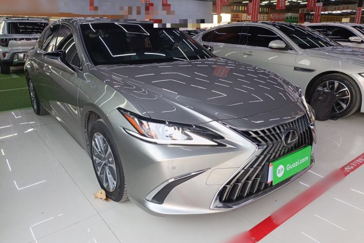 Used Lexus ES 2021 200 Excellence Edition
